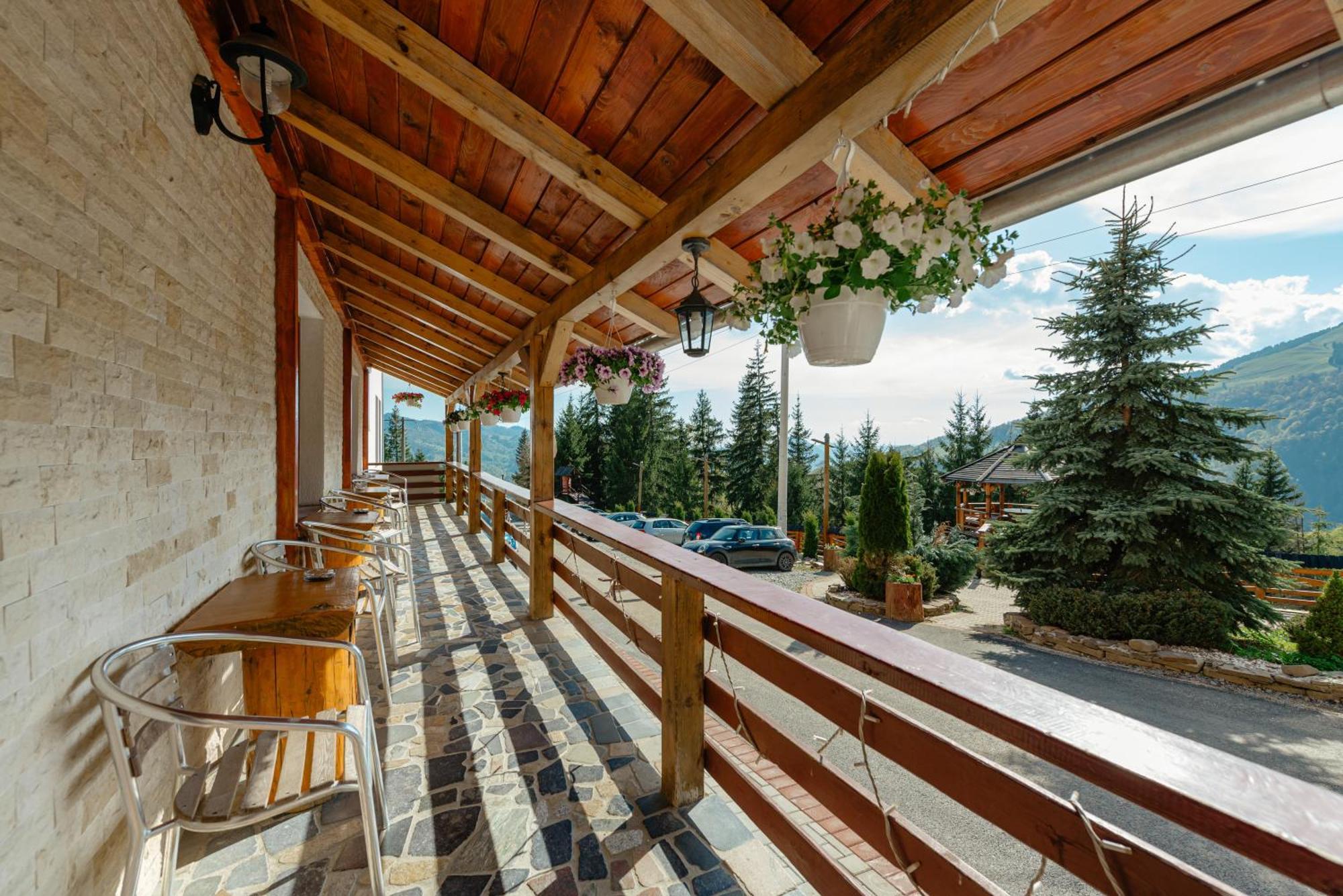 Отель Complex Turistic Alpina Blazna Sant Экстерьер фото