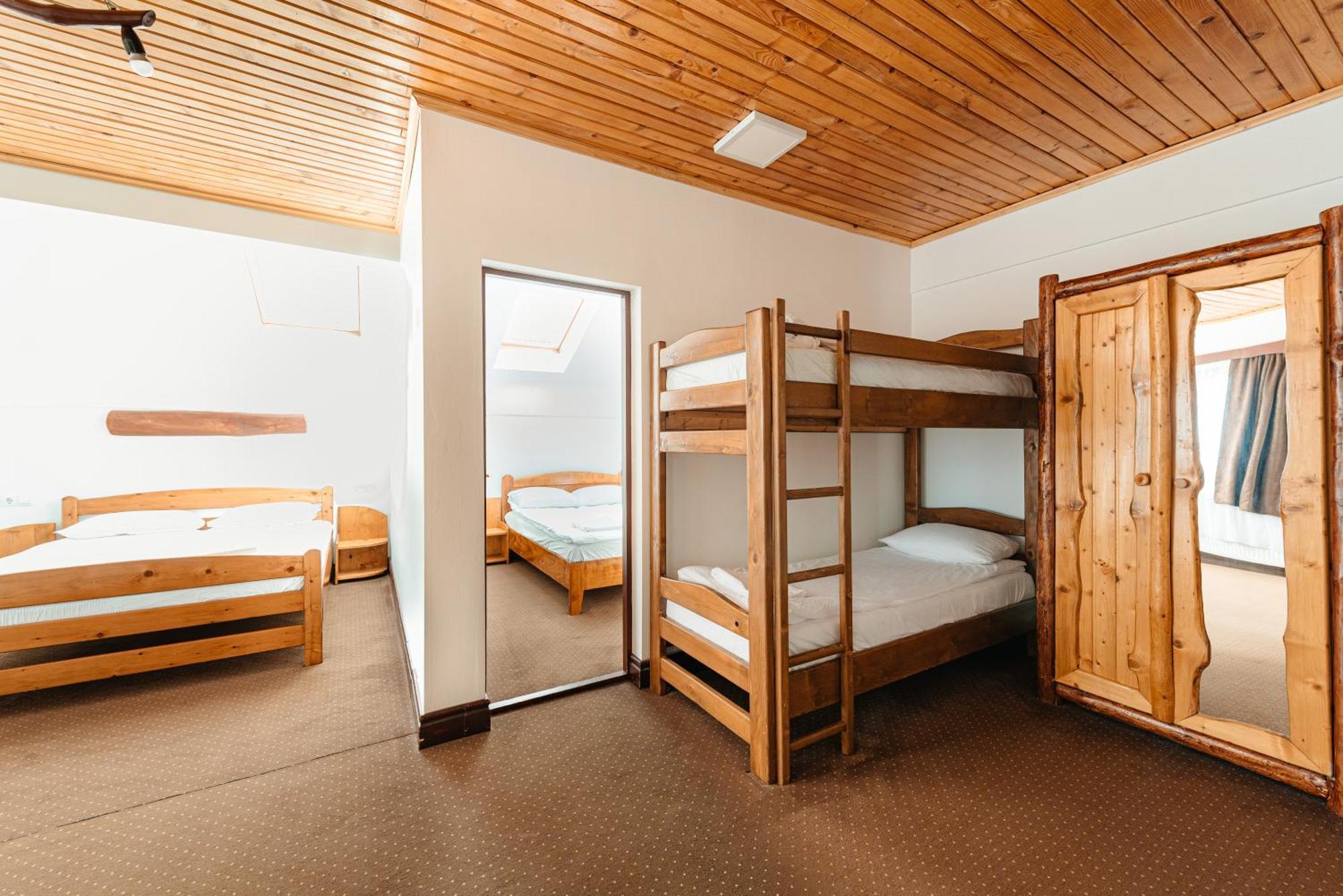 Отель Complex Turistic Alpina Blazna Sant Экстерьер фото