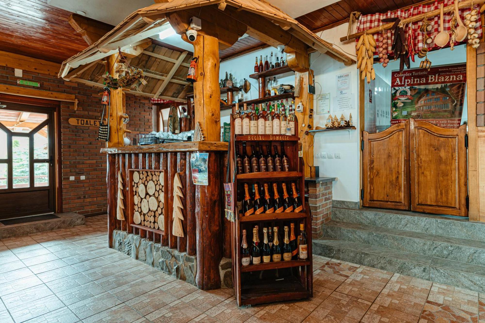 Отель Complex Turistic Alpina Blazna Sant Экстерьер фото